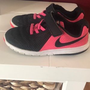 Nike flex experience runners girls shoes